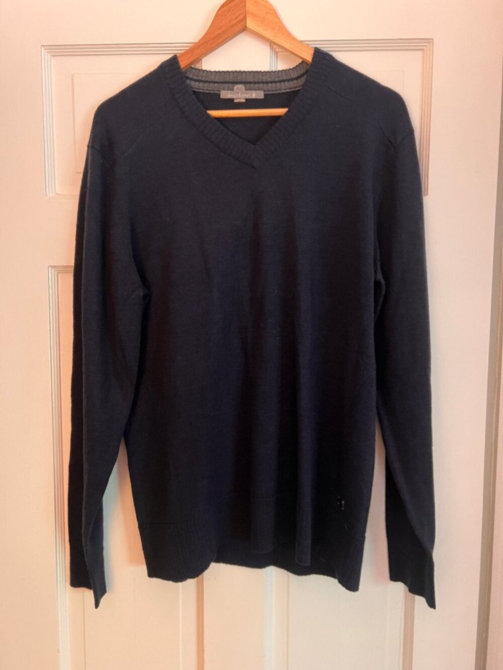Smartwool Navy Vneck Merino Sweater